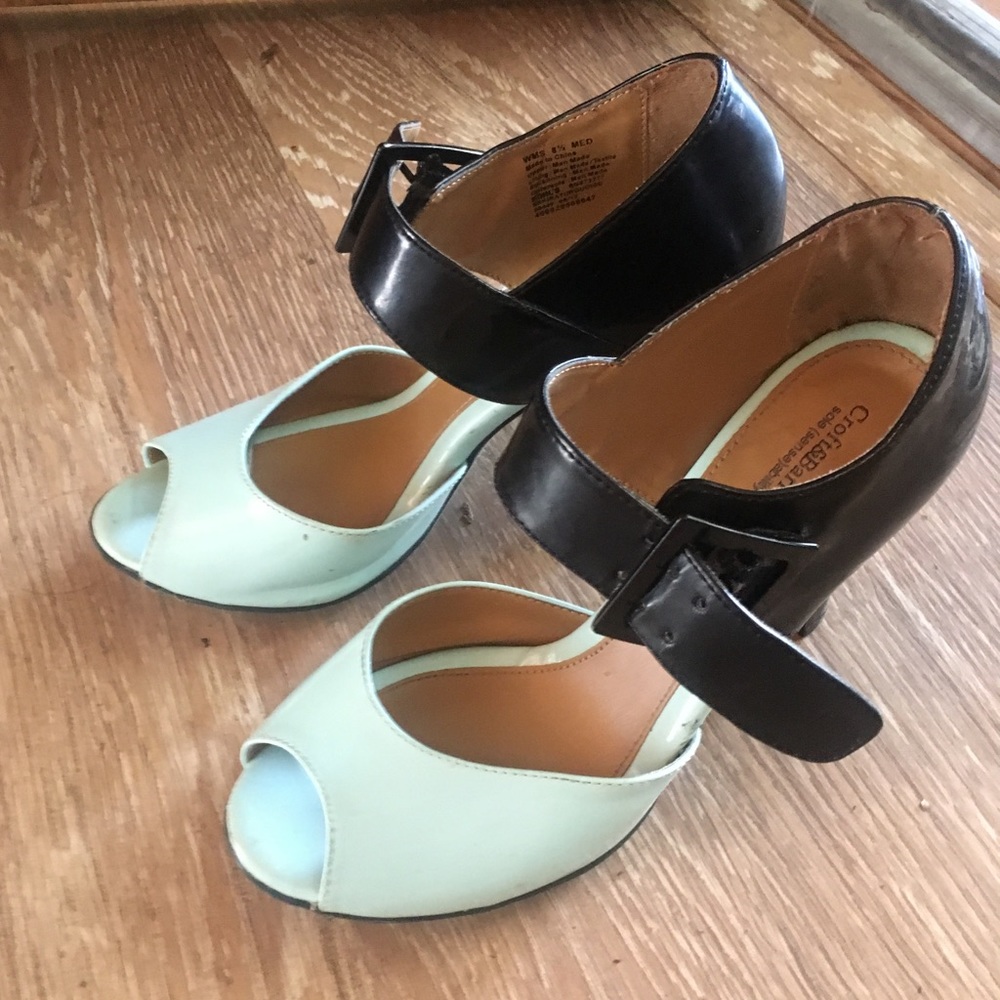 Used 2 tone heels